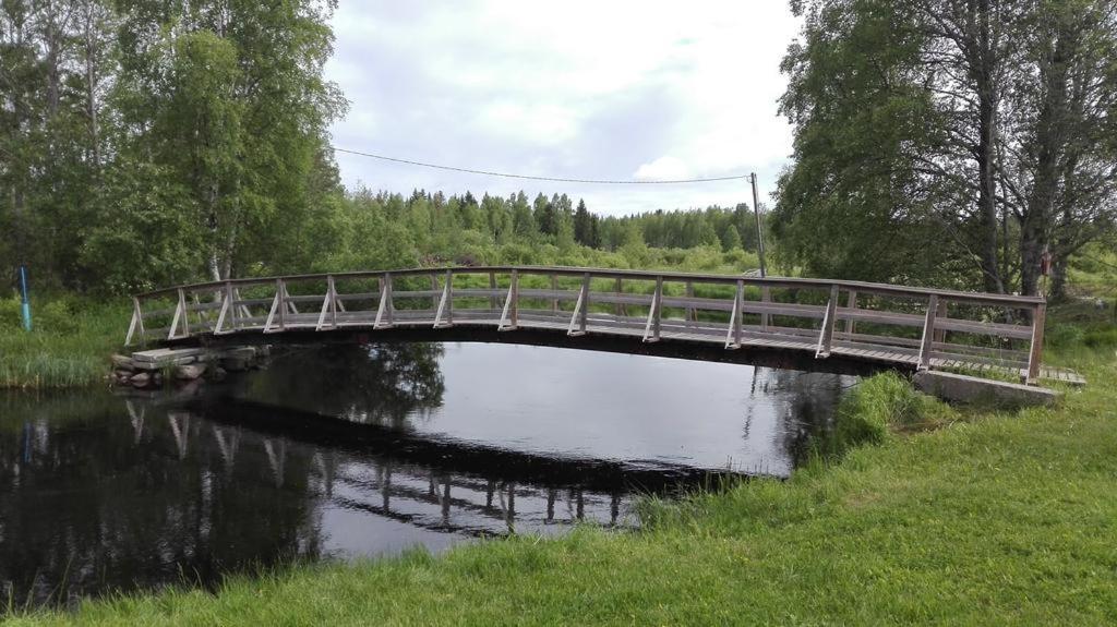 Maaseutuhotelli Hirvikoski Sykarainen Exterior foto