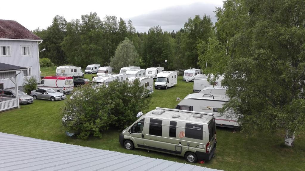 Maaseutuhotelli Hirvikoski Sykarainen Exterior foto